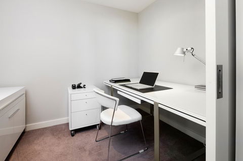 Claremont Quarter Luxury Apartment - Accommodation Georgetown 12