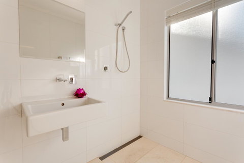 Cottesloe Contemporary Villa - Accommodation Georgetown 7
