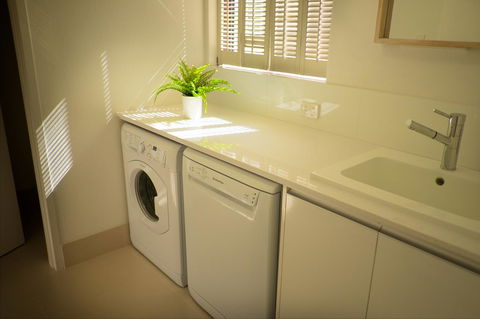 Cottesloe Artist's Beach Retreat - Accommodation Georgetown 33