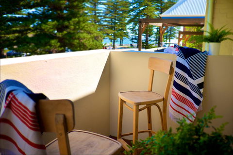 Cottesloe Artist's Beach Retreat - Accommodation Georgetown 19