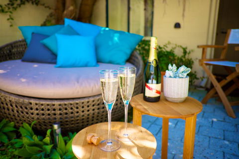 Cottesloe Artist's Beach Retreat - Accommodation Georgetown 29