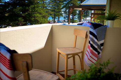 Cottesloe Artist's Beach Retreat - Accommodation Georgetown 14