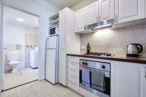 Fremantle Townhouse U/5 - Accommodation Georgetown 0