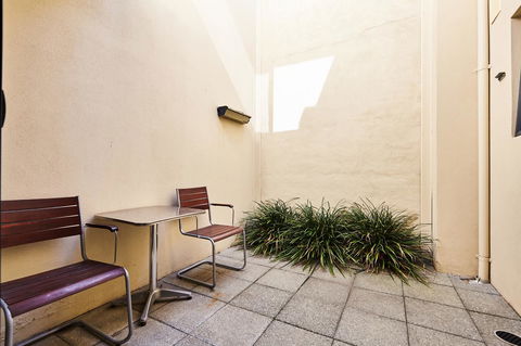 Fremantle Townhouse U/5 - Accommodation Georgetown 5