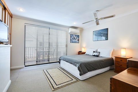 Fremantle Townhouse U/5 - Accommodation Georgetown 8
