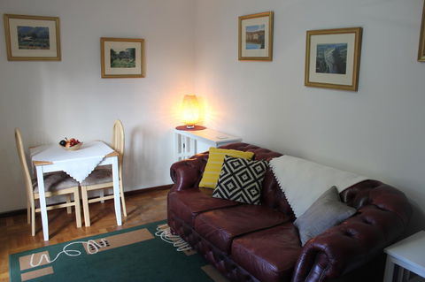 Jacaranda Hideaway Bed & Breakfast - Accommodation Georgetown 6