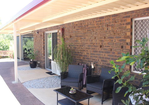 Jacaranda Hideaway Bed & Breakfast - Accommodation Georgetown 12