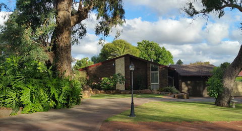 Jacaranda Hideaway Bed & Breakfast - Accommodation Georgetown 16