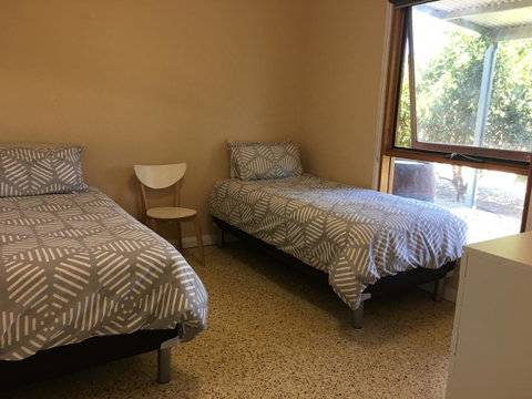 Swan Valley Sisters - Accommodation Georgetown 2