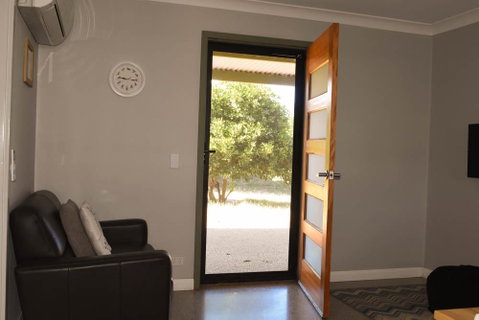 Swan Valley Sisters - Accommodation Georgetown 17