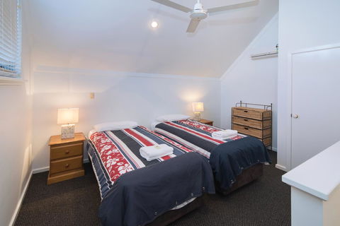 Bayshore Beachside Resort - Accommodation Georgetown 2