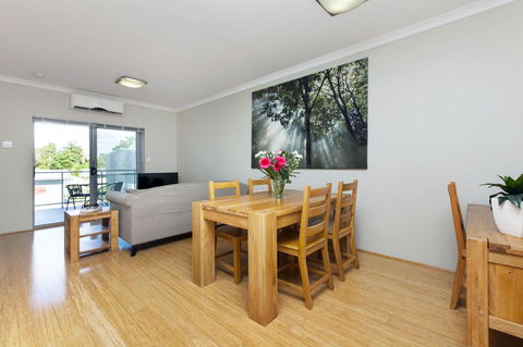 Airport Apartments By Vetroblu - Accommodation Georgetown 4