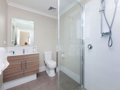 Airport Apartments By Vetroblu - Accommodation Georgetown 10