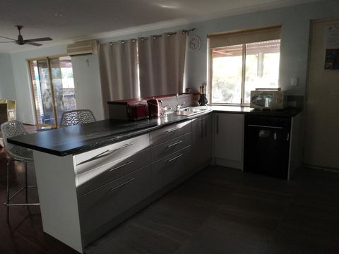 Beach Place @ Leeman - Accommodation Georgetown 5
