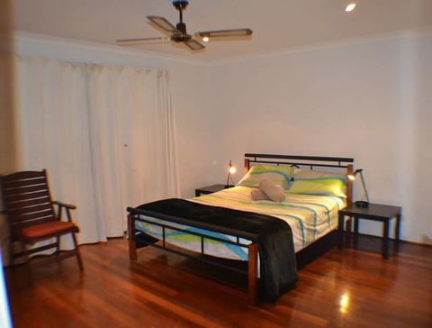 Beach Place @ Leeman - Accommodation Georgetown 7