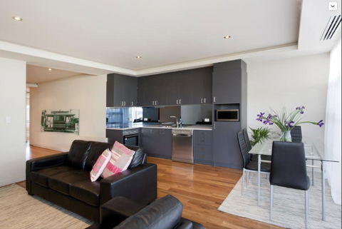 Adele's Luxury South Beach Apartment With King Bed - Accommodation Georgetown 10