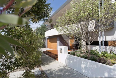 Adele's Luxury South Beach Apartment With King Bed - Accommodation Georgetown 20