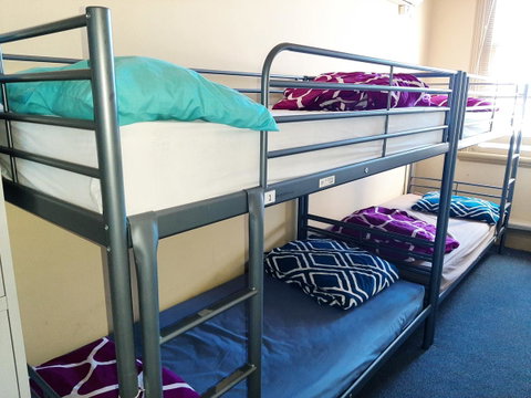 Fremantle Beach Backpackers - Accommodation Georgetown 2
