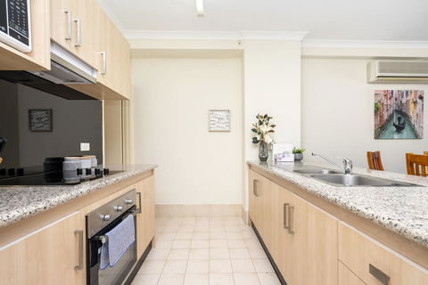 Oversized Eastend Sleeps 6 Free PARKING+POOL WIFI - Accommodation Georgetown 3