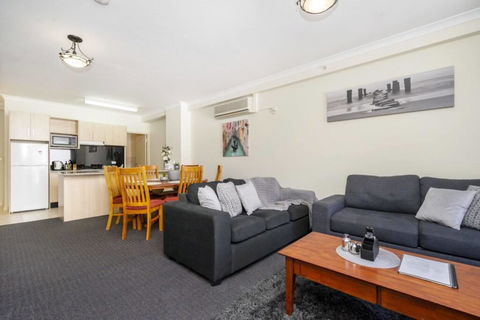 Oversized Eastend Sleeps 6 Free PARKING+POOL WIFI - Accommodation Georgetown 33