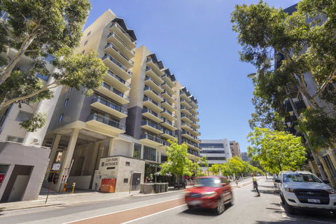 Oversized Eastend Sleeps 6 Free PARKING+POOL WIFI - Accommodation Georgetown 24
