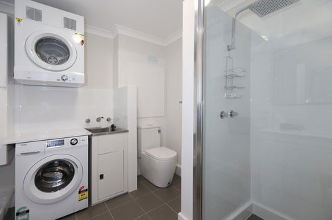 West Beach Lagoon 218 - Outstanding Value! - Accommodation Georgetown 10