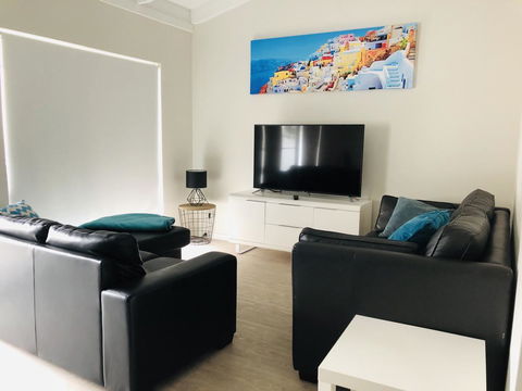 West Beach Lagoon 218 - Outstanding Value! - Accommodation Georgetown 2
