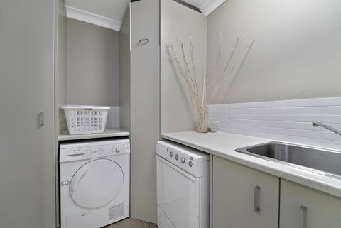 Luxury Suite Bunbury - Accommodation Georgetown 15