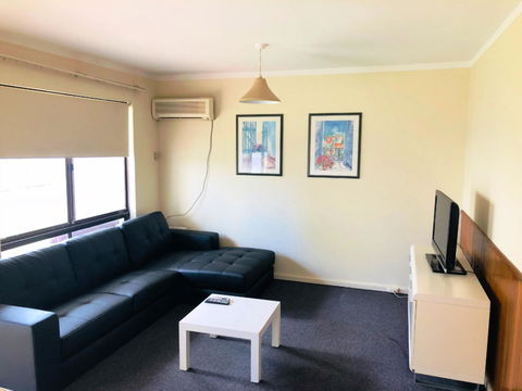 West Beach Lagoon 208 â€“ Great Value! - Accommodation Georgetown 10
