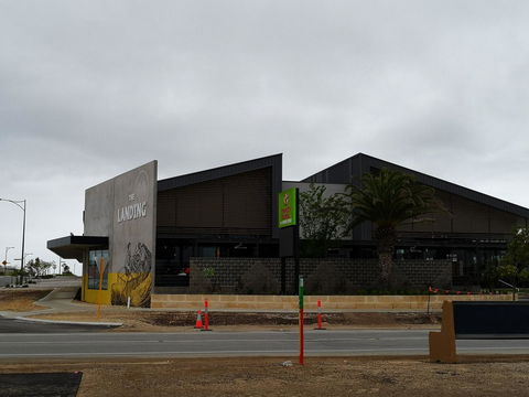 Alkimos Beach Cottage - Accommodation Georgetown 1