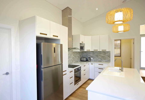 Sunny Blinco Street House - Accommodation Georgetown 5