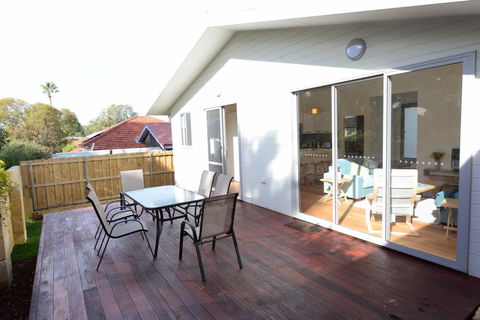 Sunny Blinco Street House - Accommodation Georgetown 11