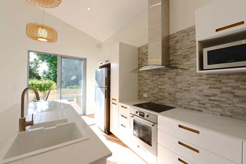 Sunny Blinco Street House - Accommodation Georgetown 3