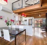 Spacious Central Townhouse - Accommodation Georgetown