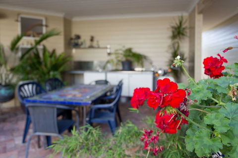 Fremantle Local Beach Studio - Accommodation Georgetown 4