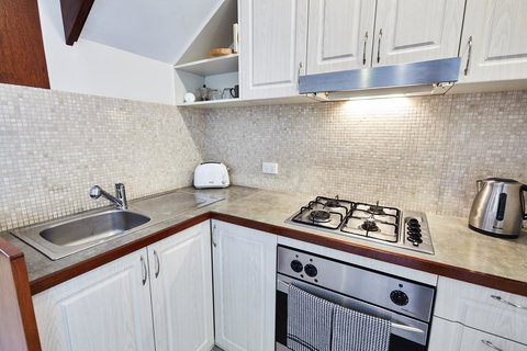 Fremantle Townhouse Unit 6 - Accommodation Georgetown 4