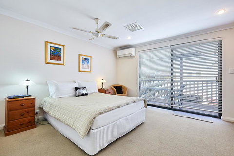 Fremantle Townhouse Unit 6 - Accommodation Georgetown 8