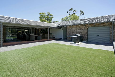 Marcus Villa Booragoon - Accommodation Georgetown 9