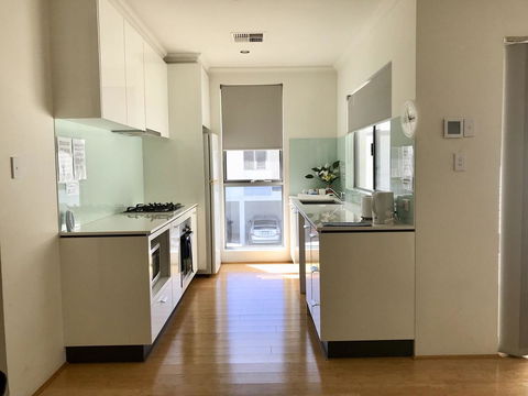 Gerring Court With Free 1 Car Bay Parking - Accommodation Georgetown 10
