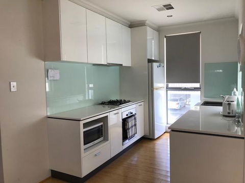Gerring Court With Free 1 Car Bay Parking - Accommodation Georgetown 8
