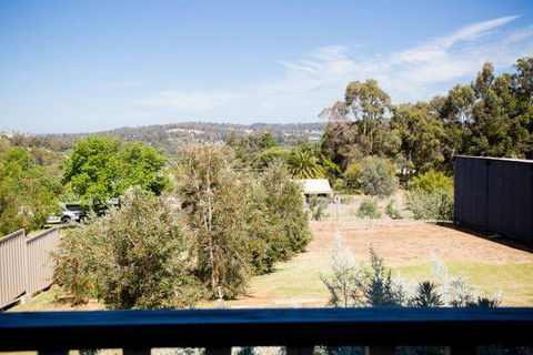 Yvonnes Rest Holiday Home - Accommodation Georgetown 9
