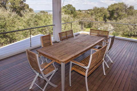Calm Waters - Accommodation Georgetown 8