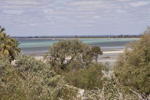 Calm Waters - Accommodation Georgetown 7