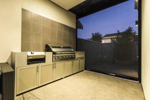 Ambar Villa Between City And Freo - Accommodation Georgetown 21