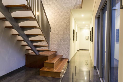 Ambar Villa Between City And Freo - Accommodation Georgetown 16