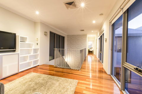 Ambar Villa Between City And Freo - Accommodation Georgetown 9