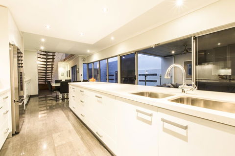 Ambar Villa Between City And Freo - Accommodation Georgetown 15
