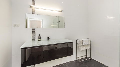 Leisurely Manor - Spacious Three Bedroom Home In Fremantle - Accommodation Georgetown 18