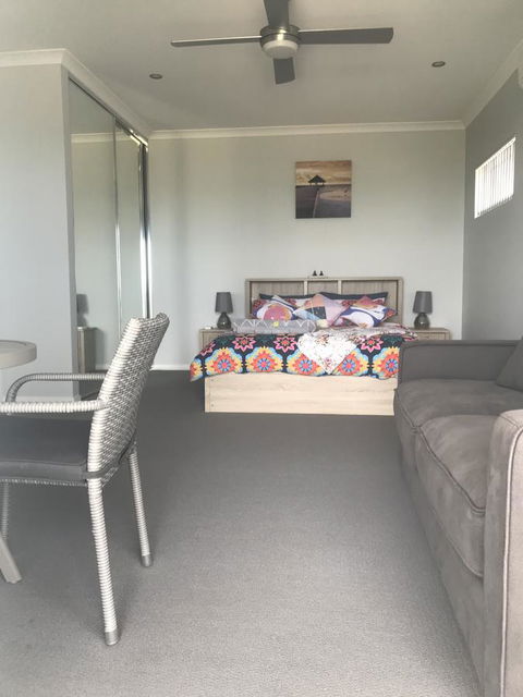 Beach House At SeaScapes.. - Accommodation Georgetown 9