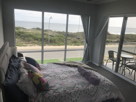 Beach House At SeaScapes.. - Accommodation Georgetown 4